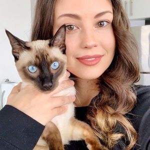 Meet your Posher, Lydia